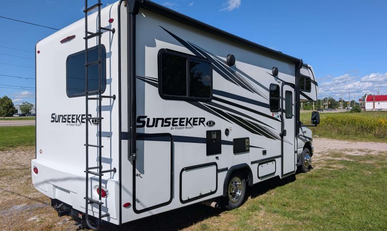 exterior of sunseeker 2350LE